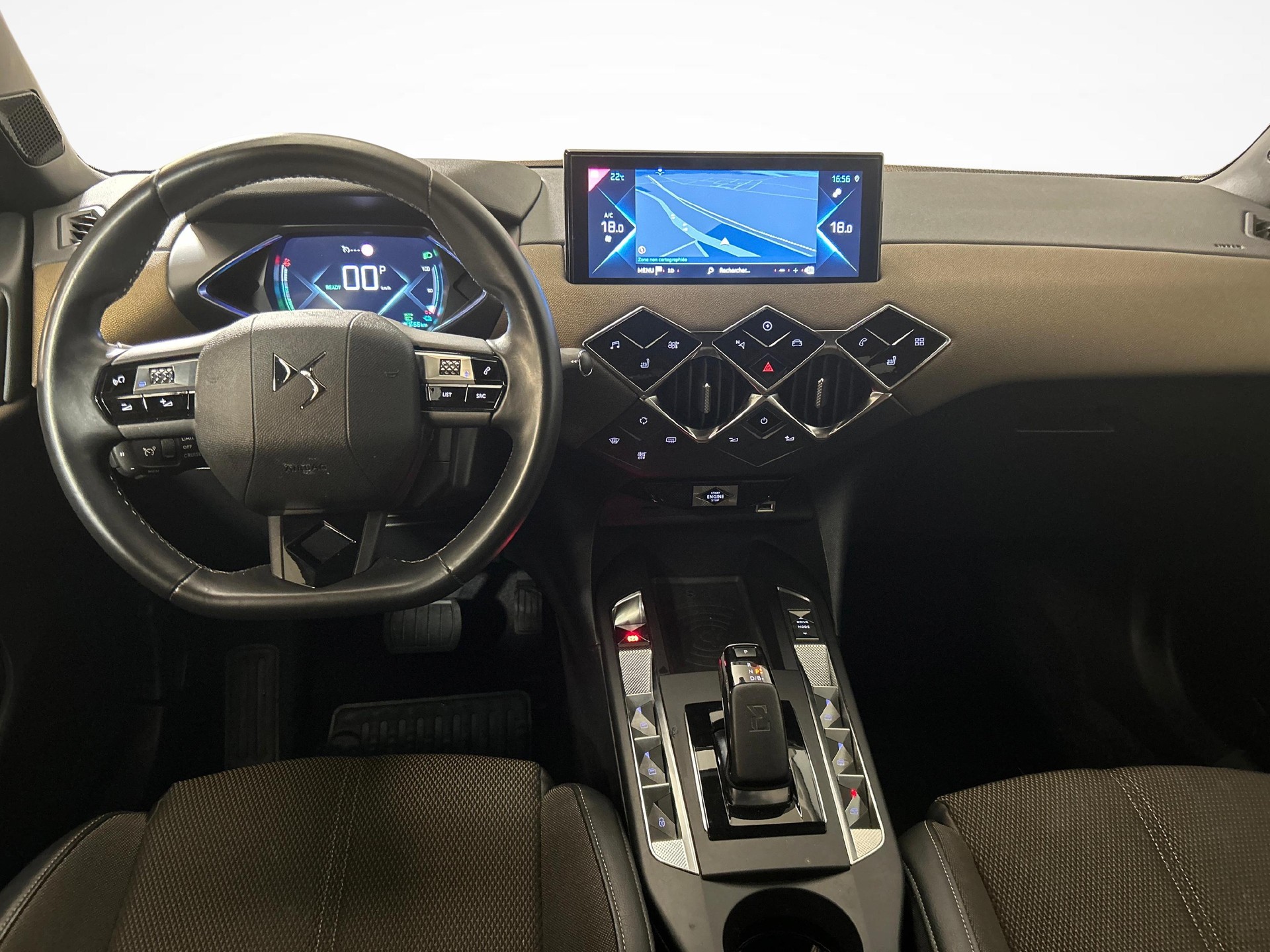 DS AUTOMOBILES 3 Crossback E-Tense So Chic-image-6