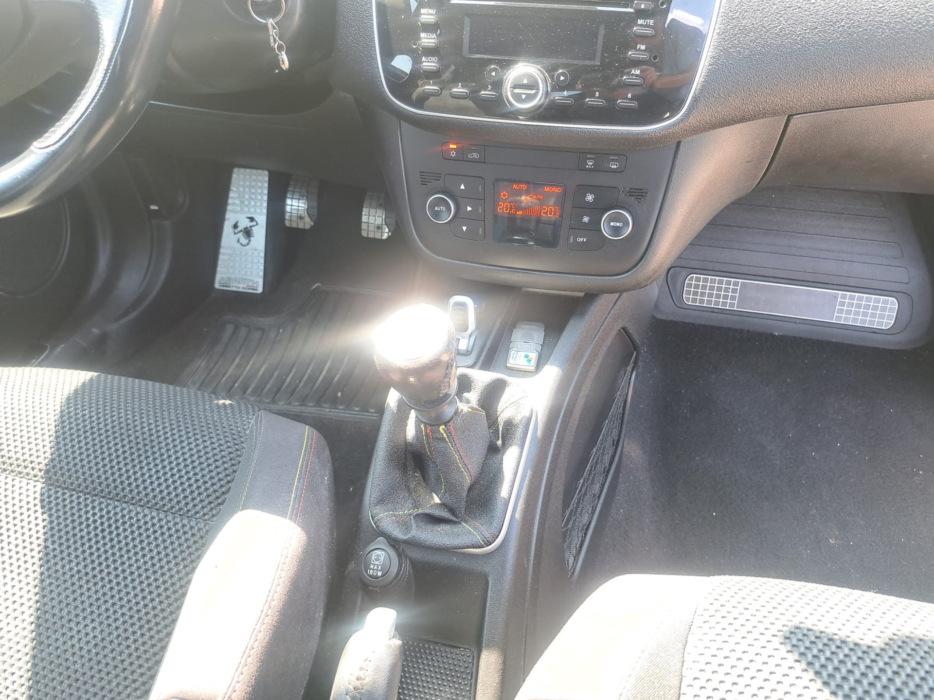 FIAT Punto Evo 1.4 16V Turbo Abarth-image-7