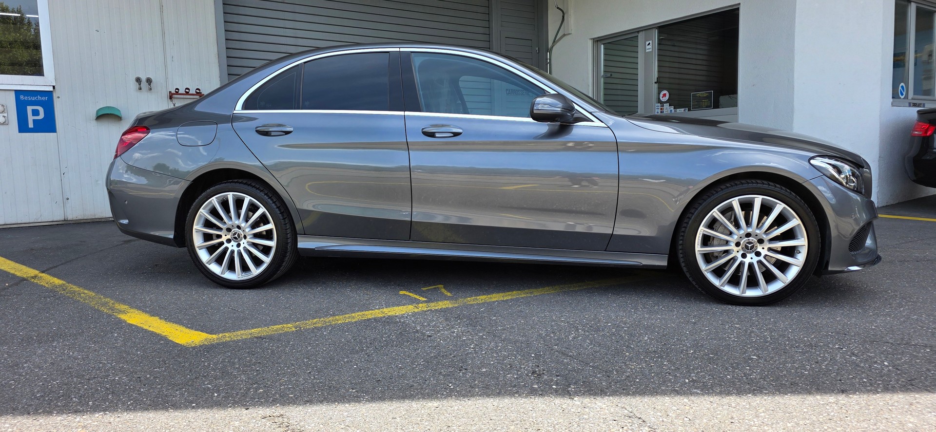 MERCEDES-BENZ C 250 d Swiss Star AMG Line 4Matic 9G-Tronic-image-3