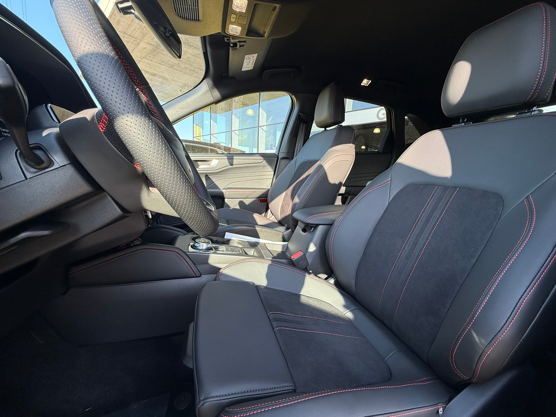 FORD Kuga 2.5 PHEV ST-Line X FWD-image-6