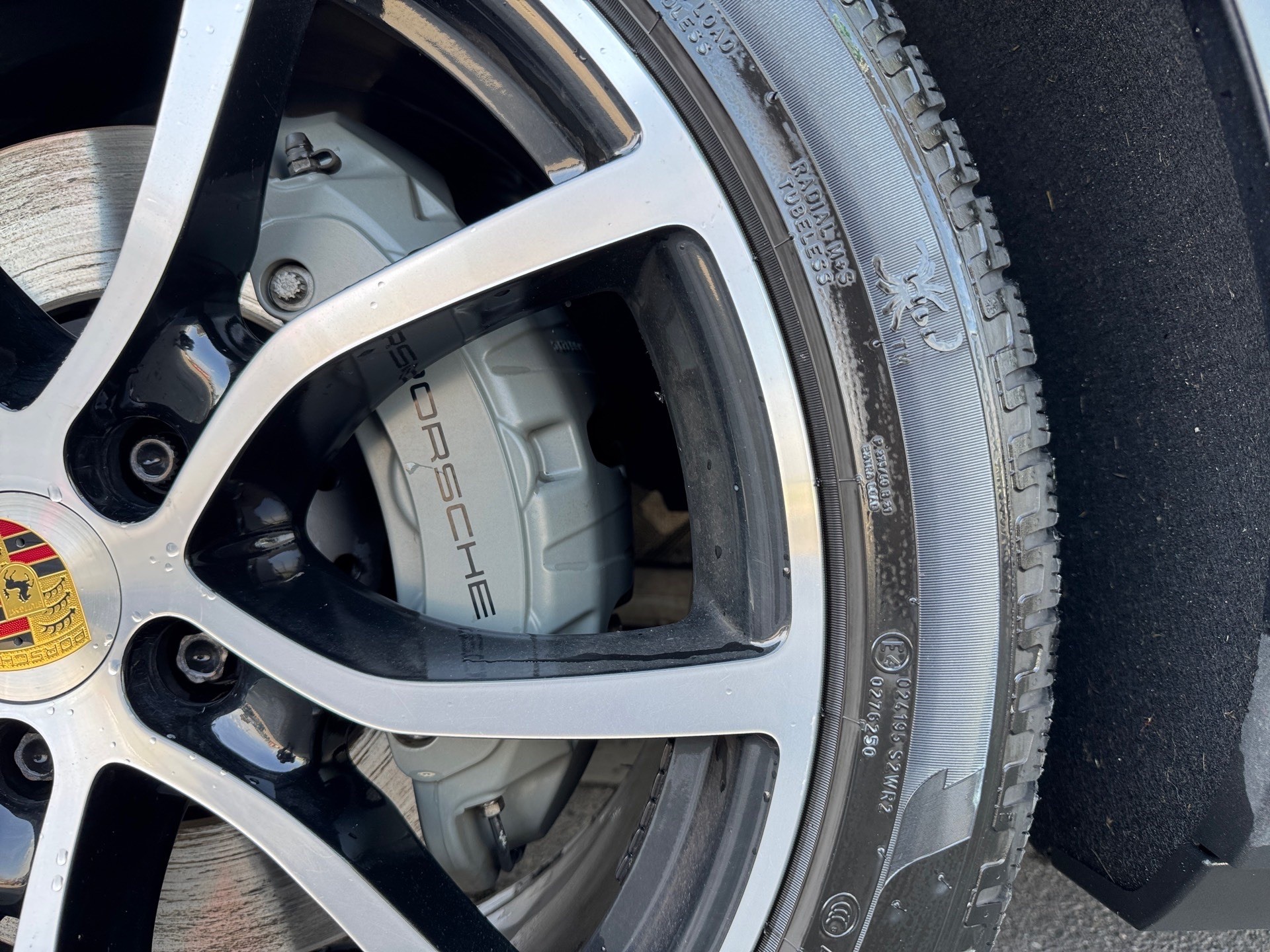 PORSCHE Cayenne S-image-9