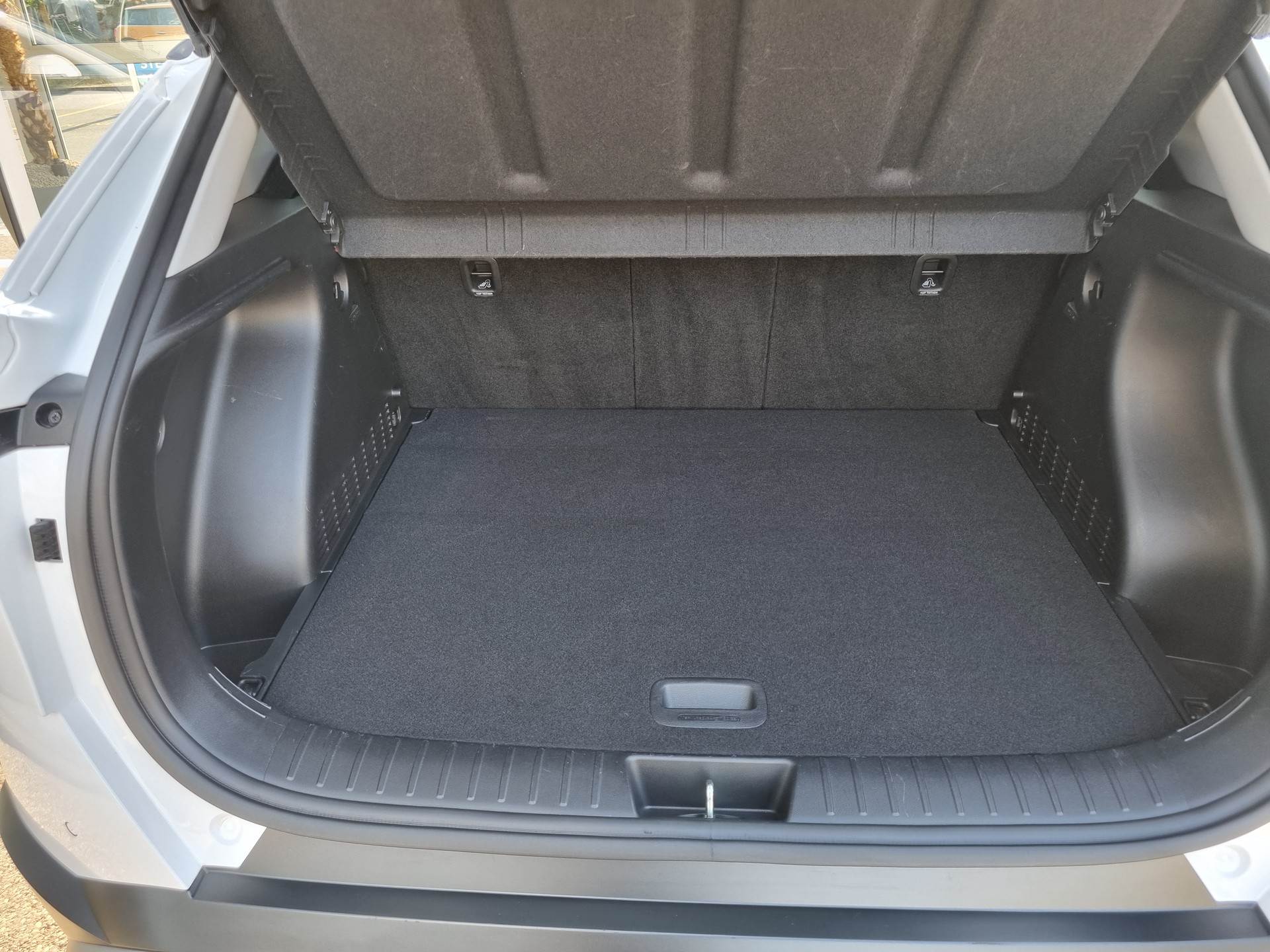 HYUNDAI Kona 1.6 GDi HEV Amplia DCT-image-7