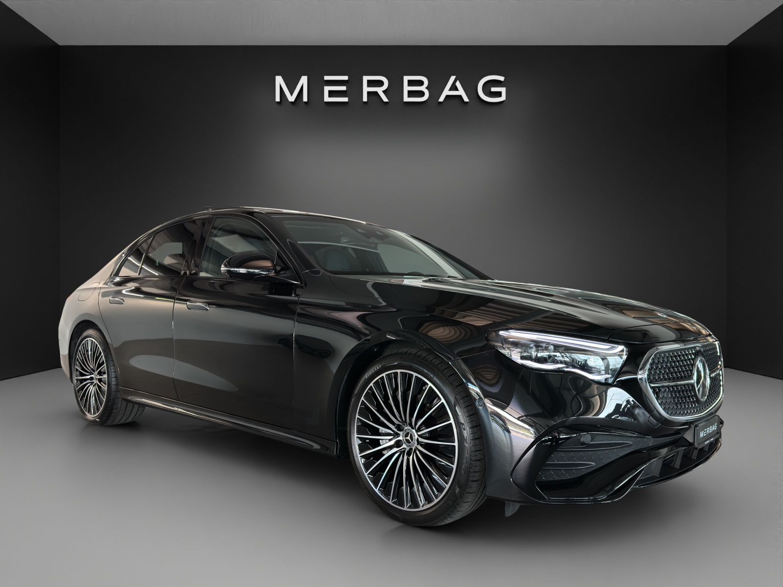 MERCEDES-BENZ E 220 d T 4M 9G-Tronic AMG Line