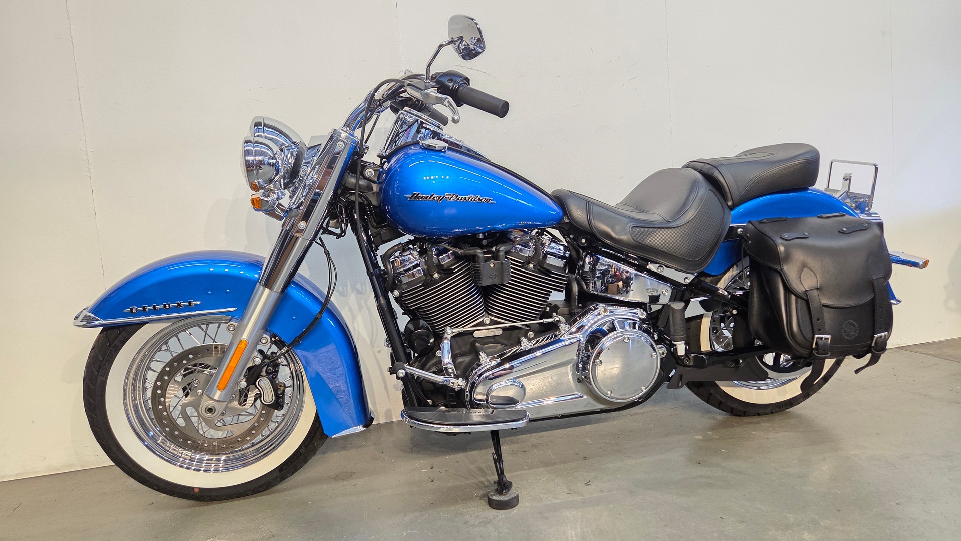 HARLEY-DAVIDSON FLDE Deluxe 107 ABS-image-3