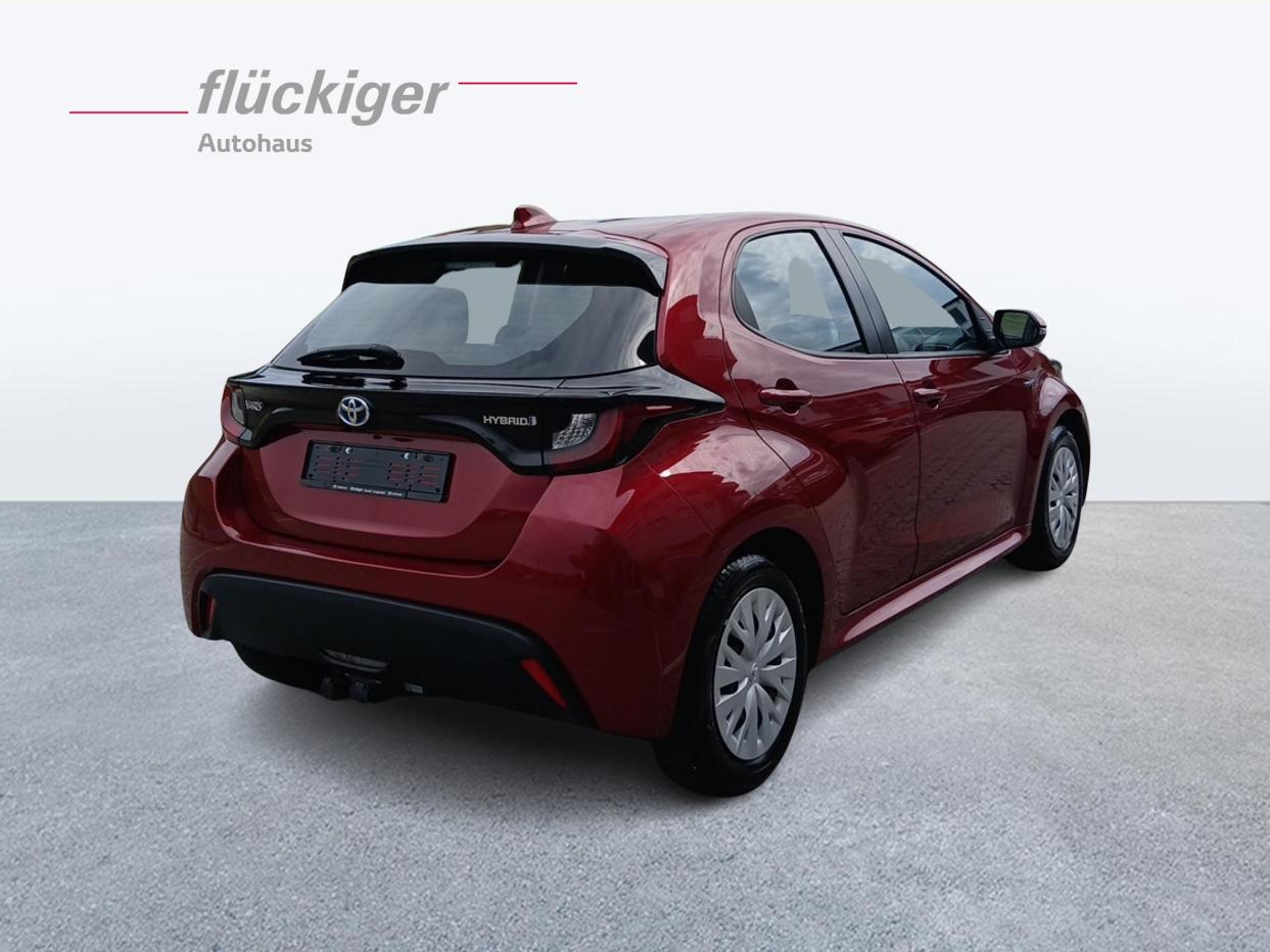 TOYOTA Yaris 1.5 VVT-i HSD Active-image-4