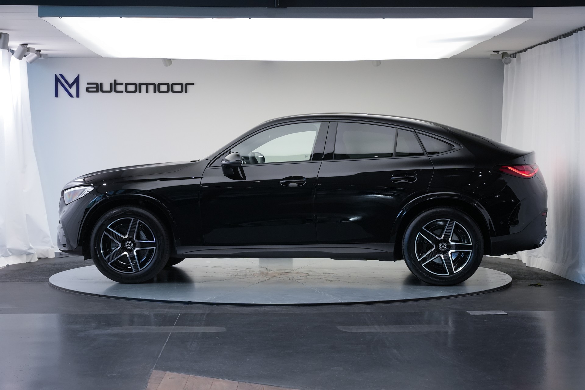 MERCEDES-BENZ GLC Coupé 200 4Matic AMG Line 9G-Tronic *AHK* *Assistenzpaket* *Lenkradheizung*-image-7