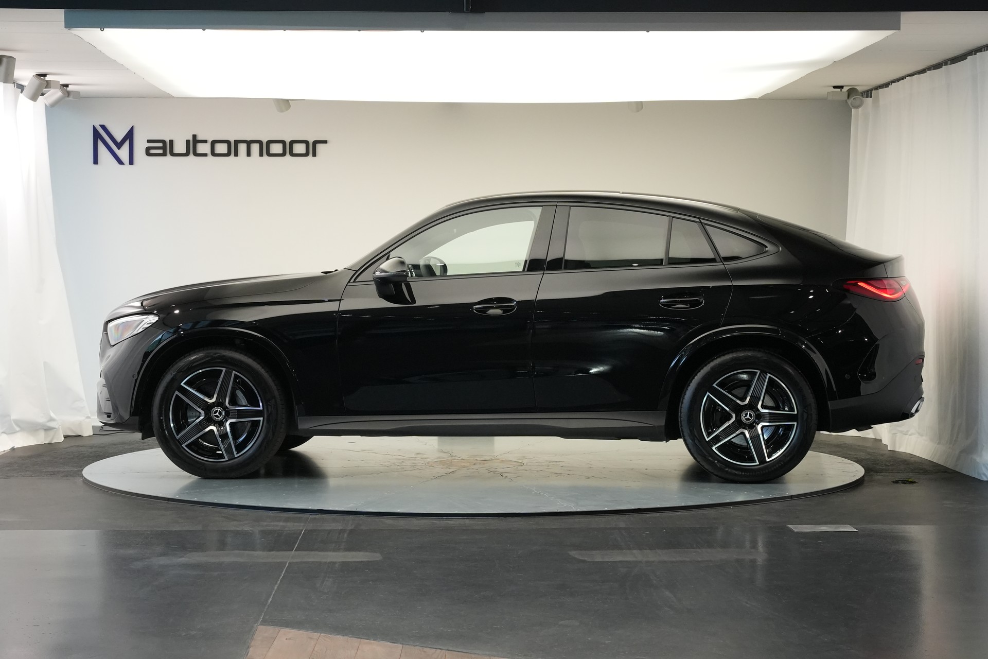 MERCEDES-BENZ GLC Coupé 200 4Matic AMG Line 9G-Tronic *AHK* *Assistenzpaket* *Lenkradheizung*-image-7