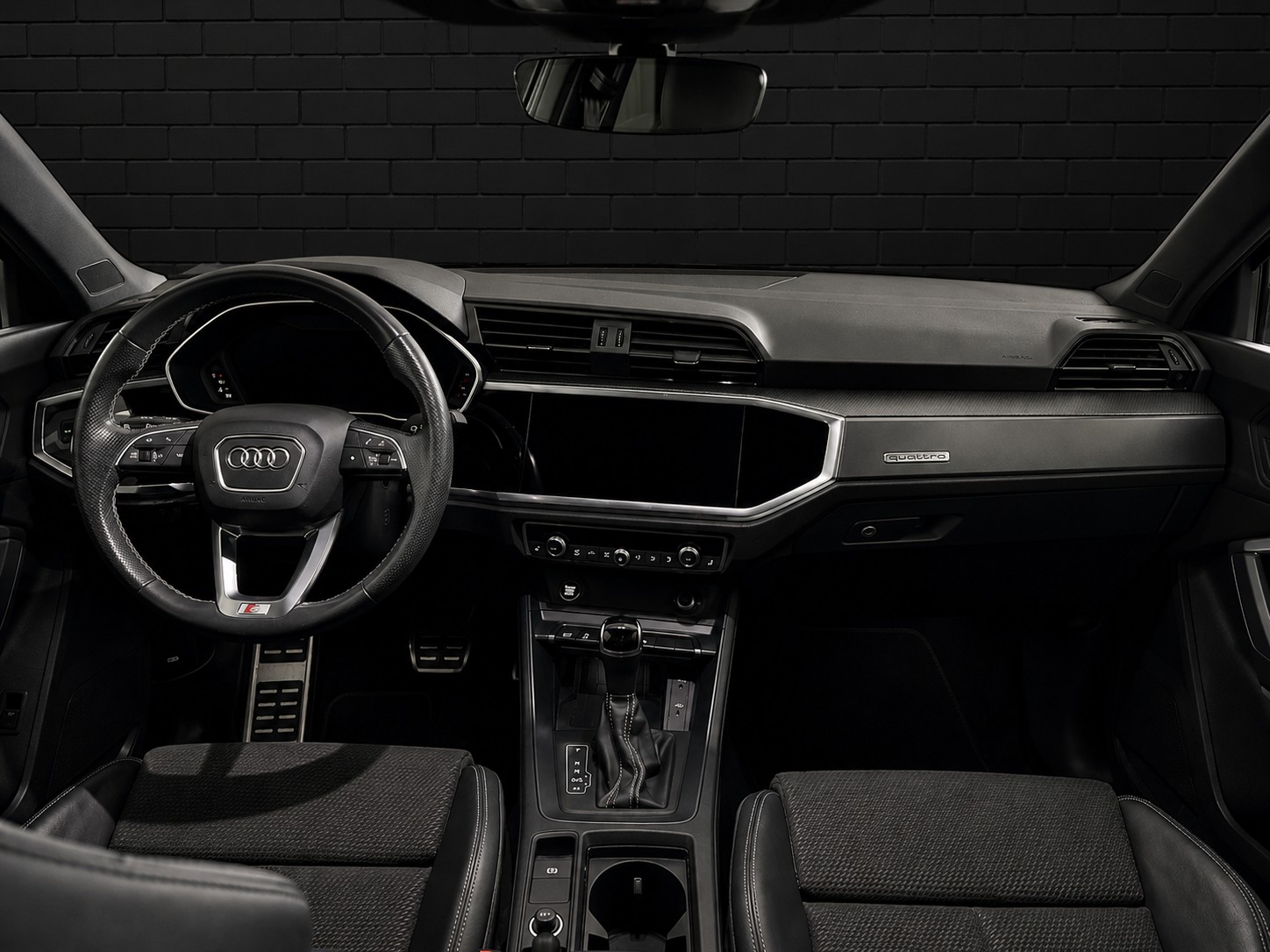 AUDI Q3 Sportback 40 TDI S line quattro S-tronic-image-6
