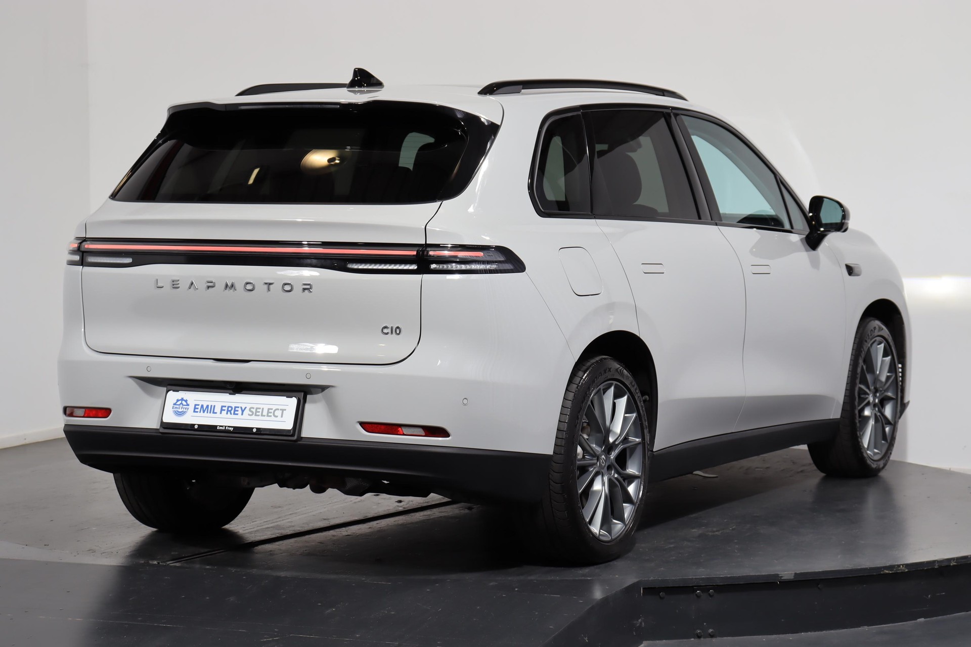 LEAPMOTOR C10 1.5 REEV Design-showroom-element-2