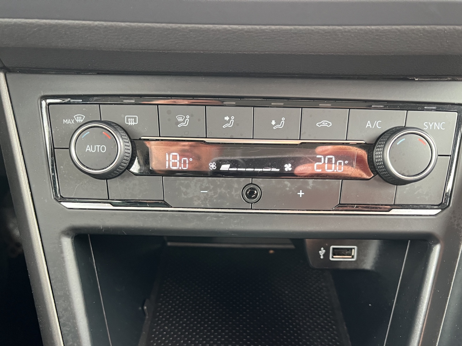 VW Polo 1.0 TSI BMT Comfortline DSG-image-15