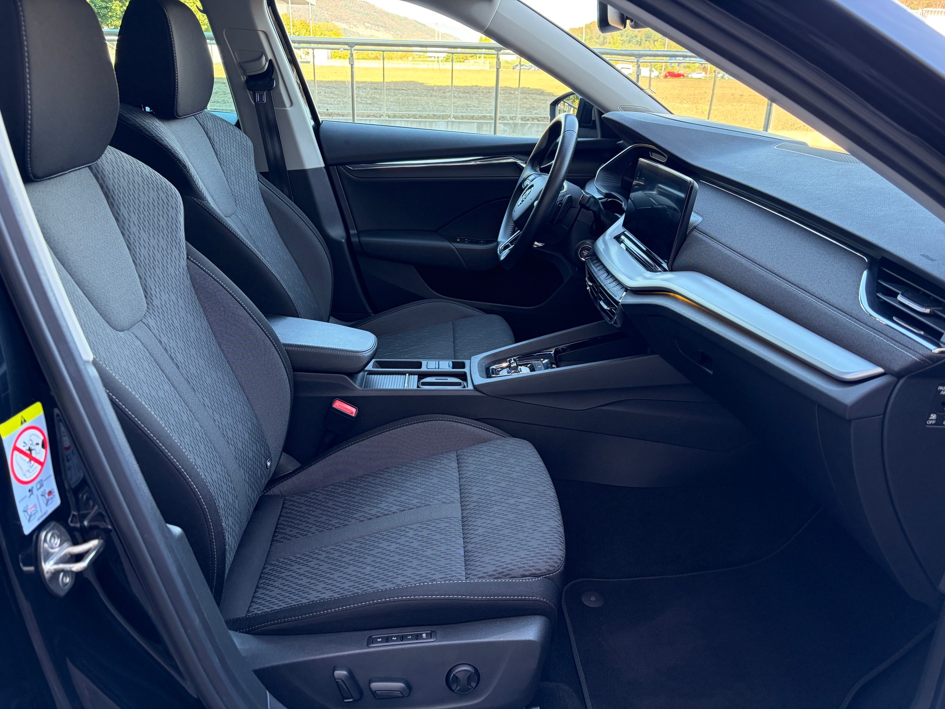 SKODA Octavia 2.0 TDI DSG Style-image-7