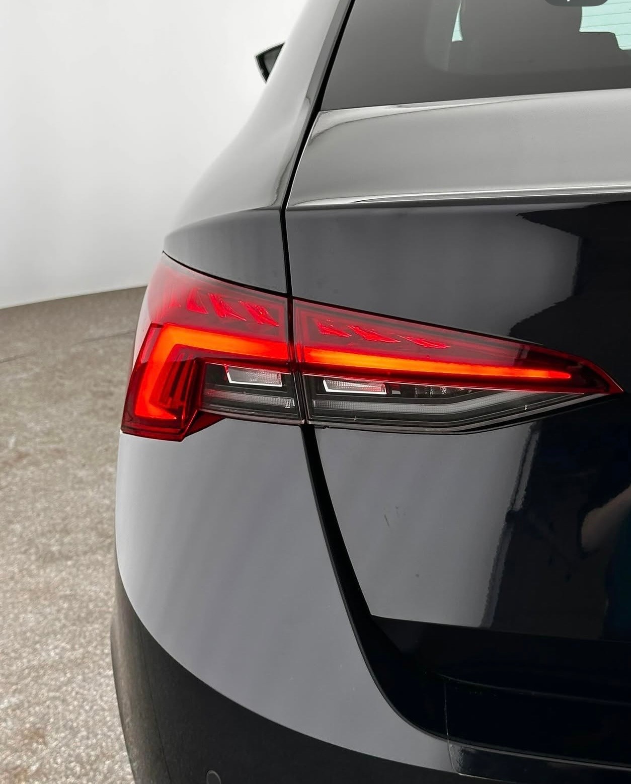 SKODA Octavia 2.0 TDI DSG Style-image-9