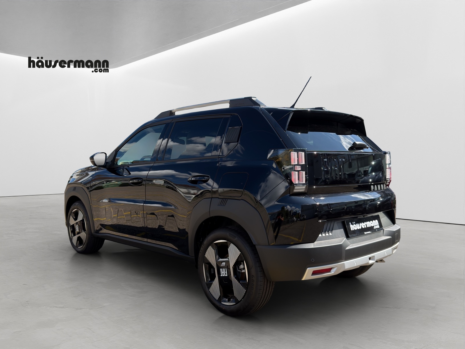 FIAT Grande Panda 1.2 Hybrid La Prima-showroom-element-3