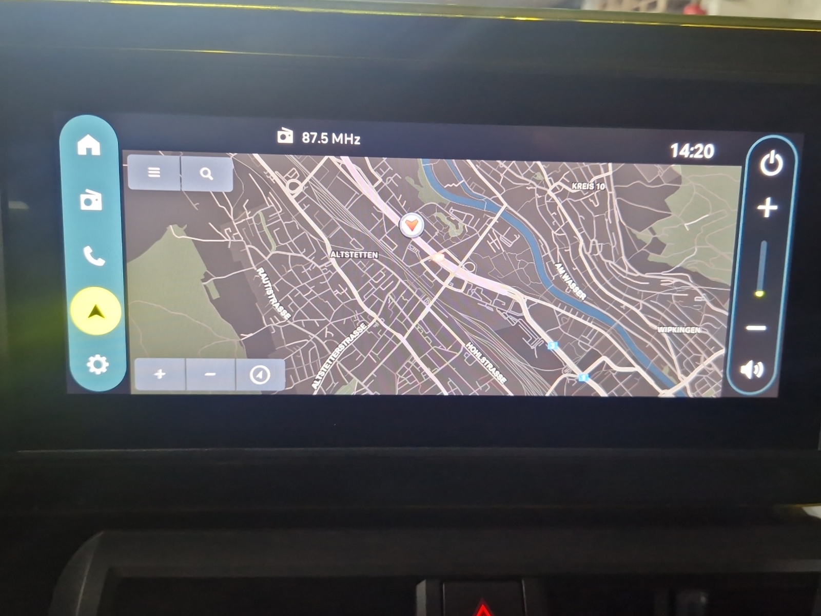 FIAT Grande Panda 1.2 Hybrid La Prima-image-10