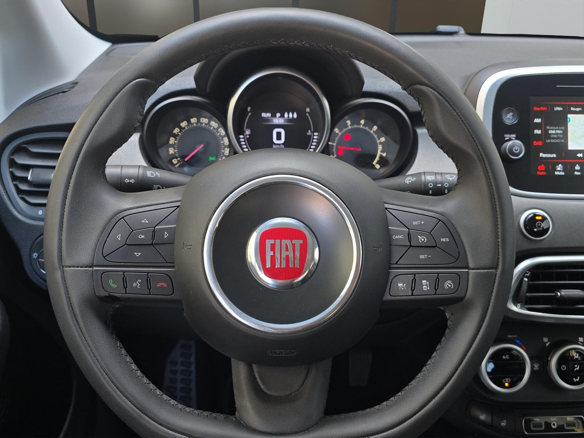 FIAT 500 X 1.4 MultiAir City Cross 4x4-image-8