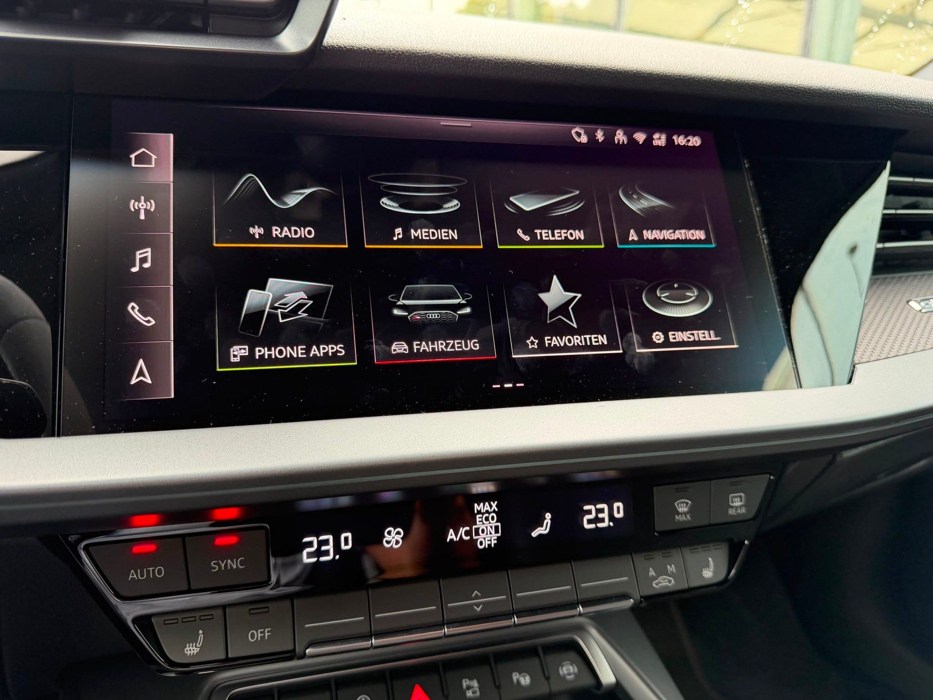 AUDI RS3 Sportback 2.5 TSI quattro S-tronic-image-8