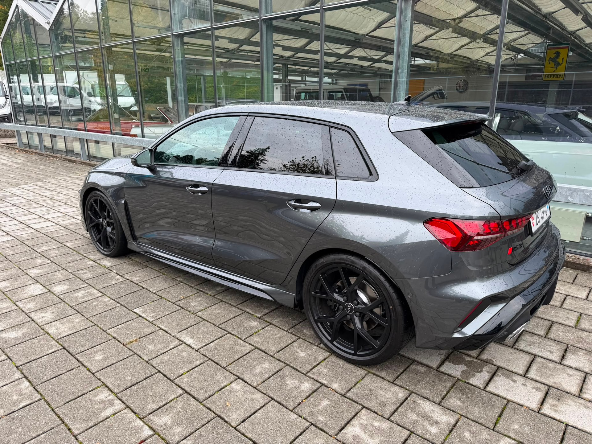 AUDI RS3 Sportback 2.5 TSI quattro S-tronic-showroom-element-2