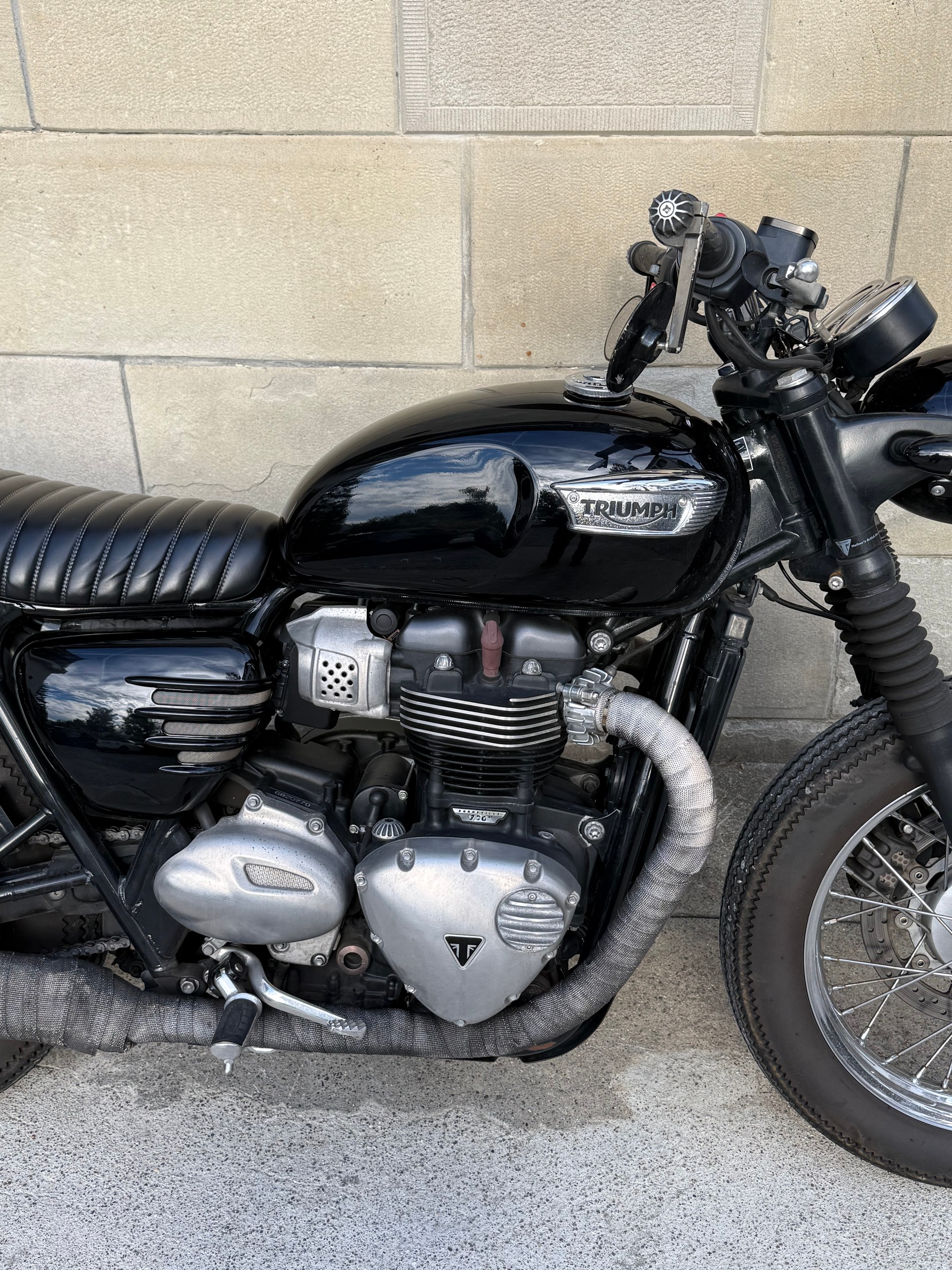 TRIUMPH Bonneville 900 T 100 ABS (35kW)-image-3