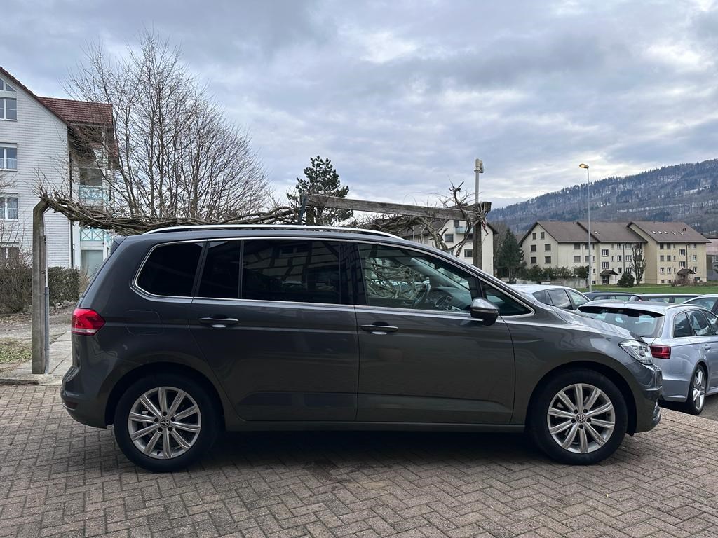 VW Touran 2.0 TDI BlueMotion Technology Highline DSG-image-4