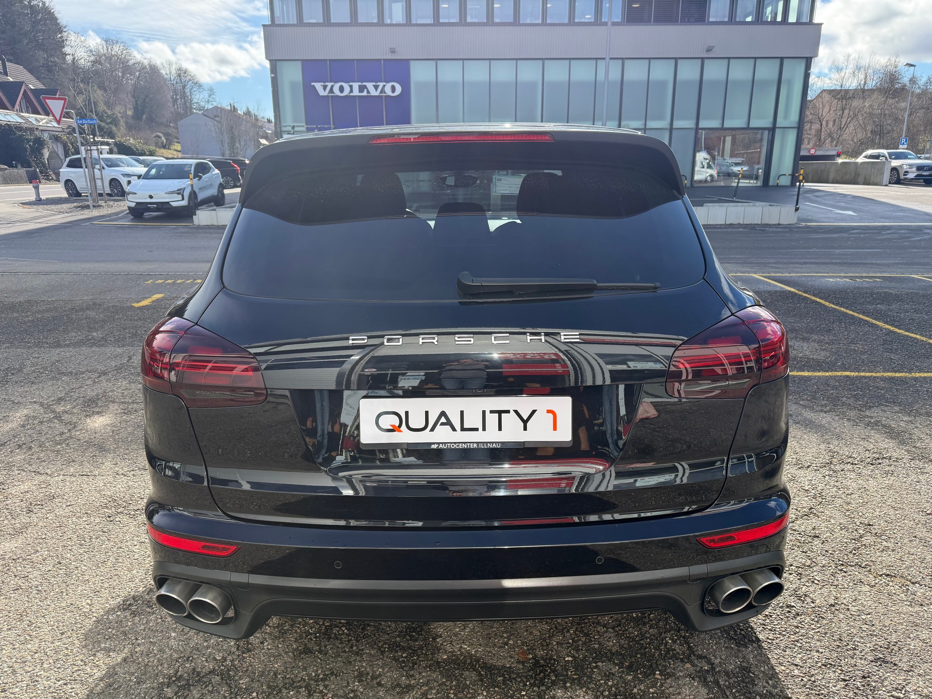PORSCHE Cayenne S E-Hybrid Platinum Edition-image-4
