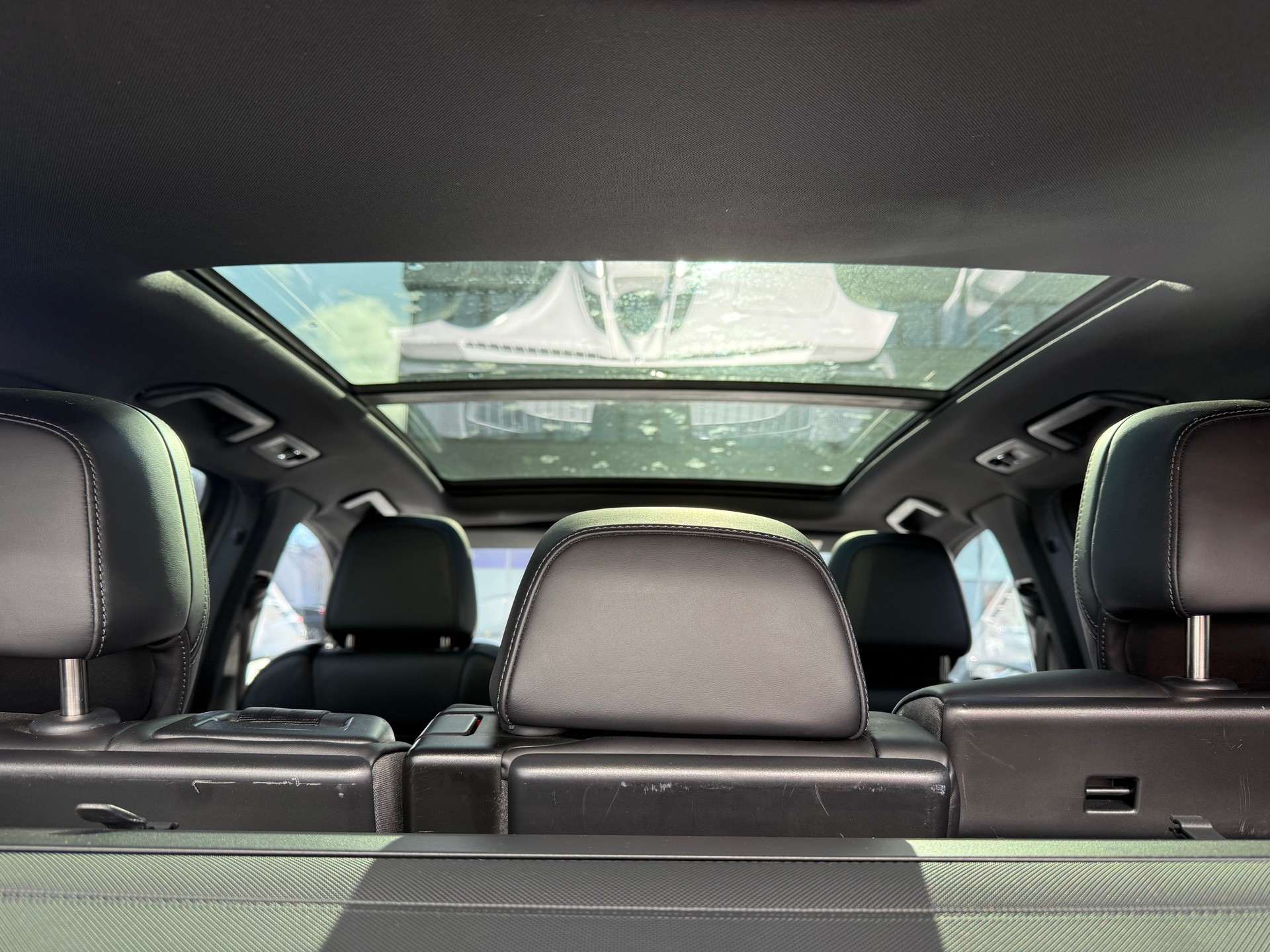 PORSCHE Cayenne S E-Hybrid Platinum Edition-image-15
