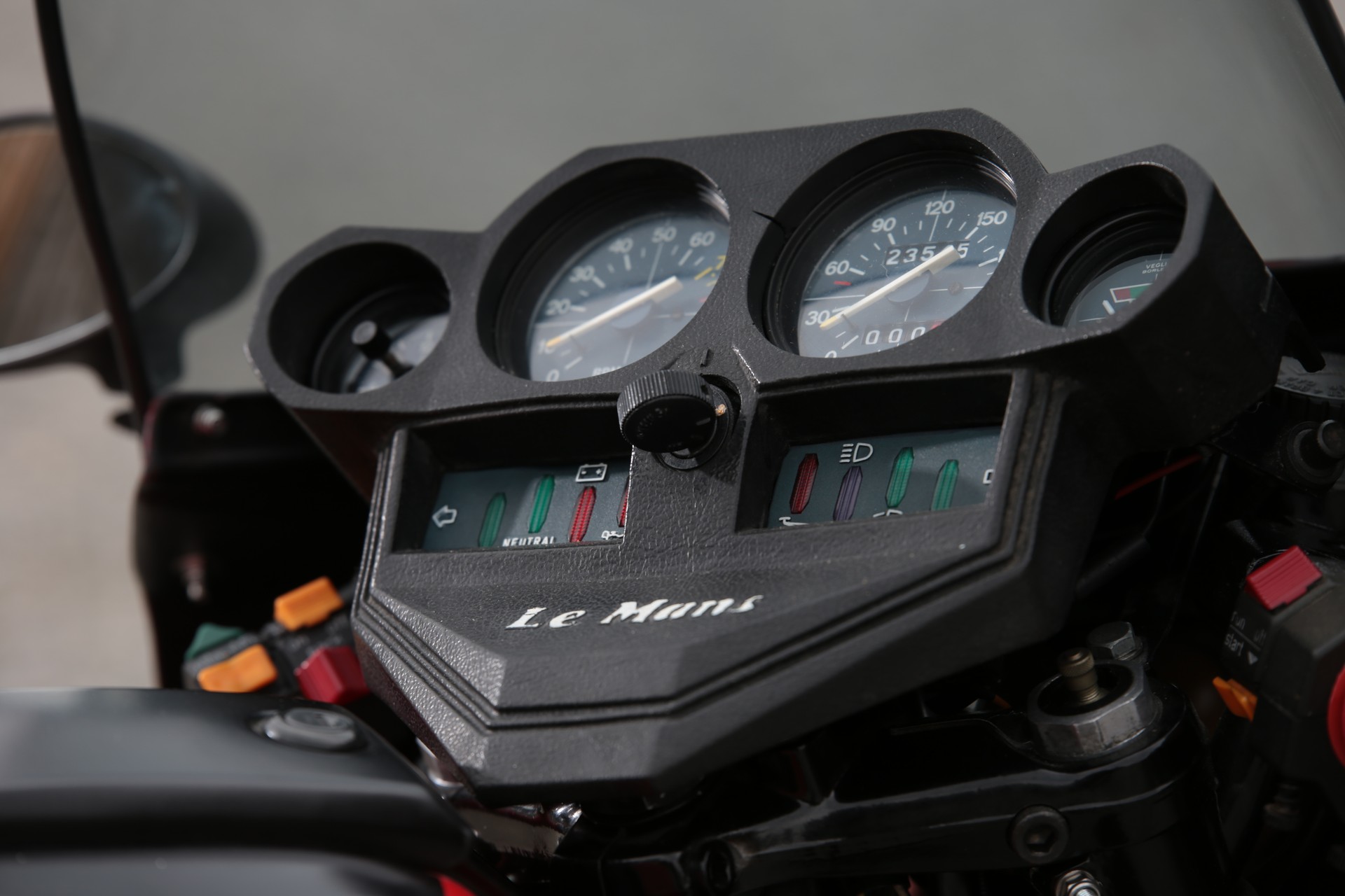 MOTO GUZZI Le Mans 2 "Oldtimer"-image-2