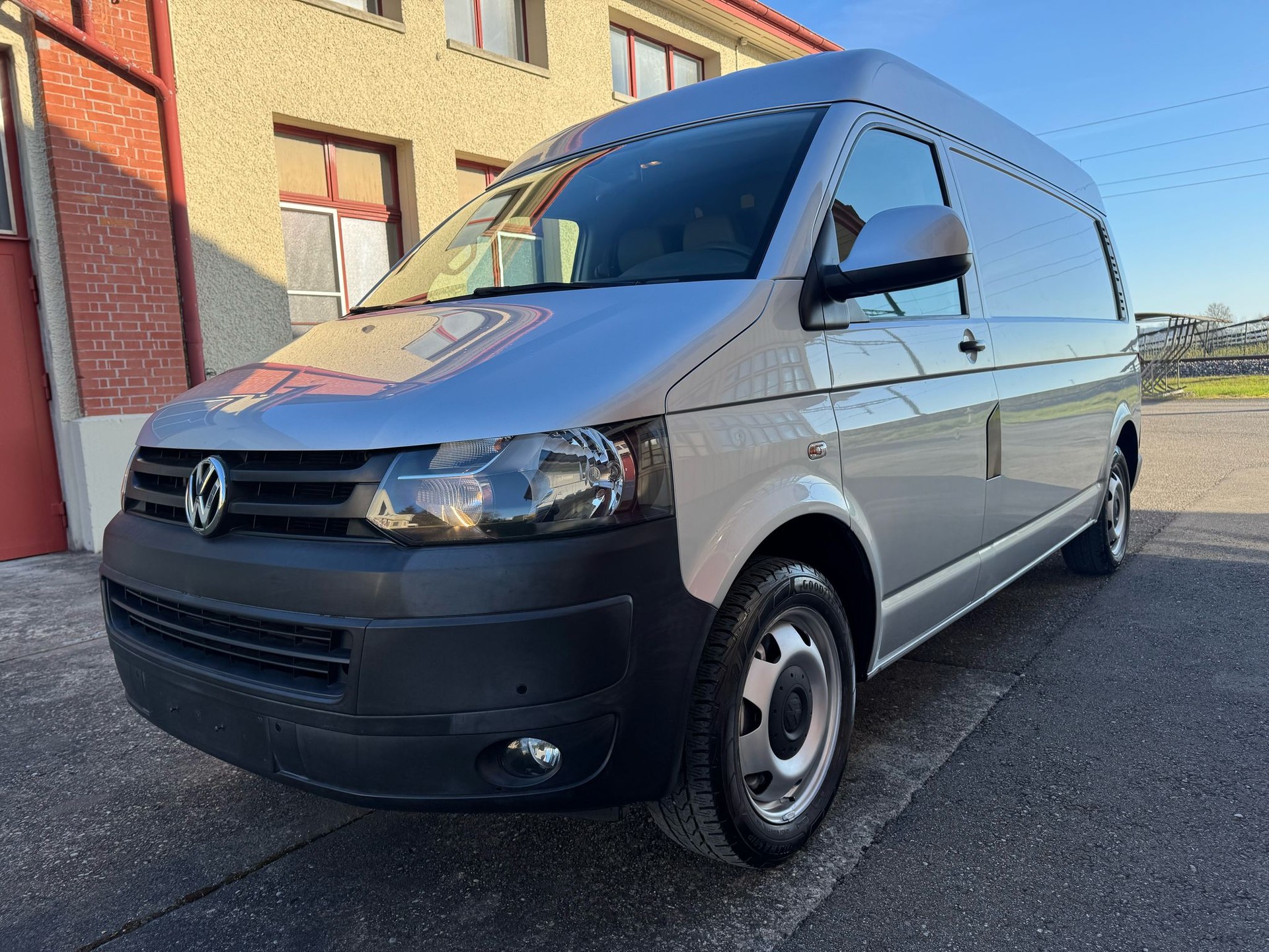 VW T5 2.0 Bi-TDI 4Motion DSG-image-1