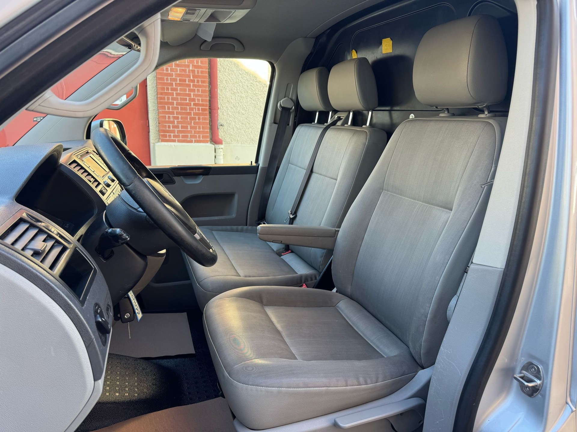 VW T5 2.0 Bi-TDI 4Motion DSG-image-10