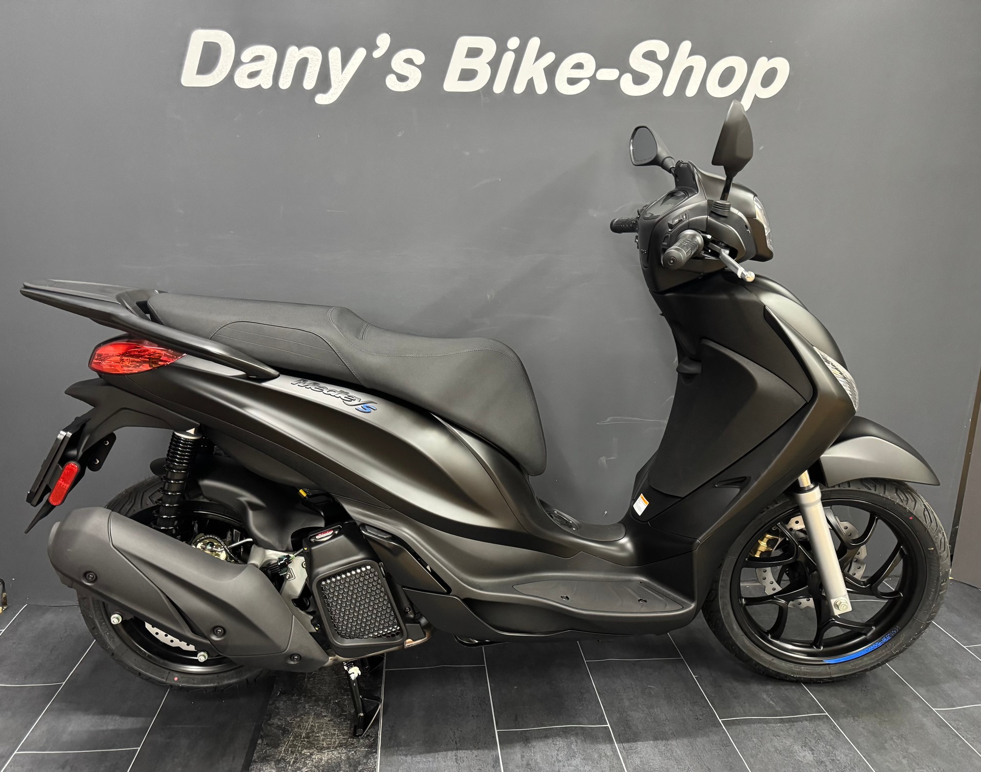 PIAGGIO Medley 125 Sport E5+ (4 Jahre Garantie)-image-1