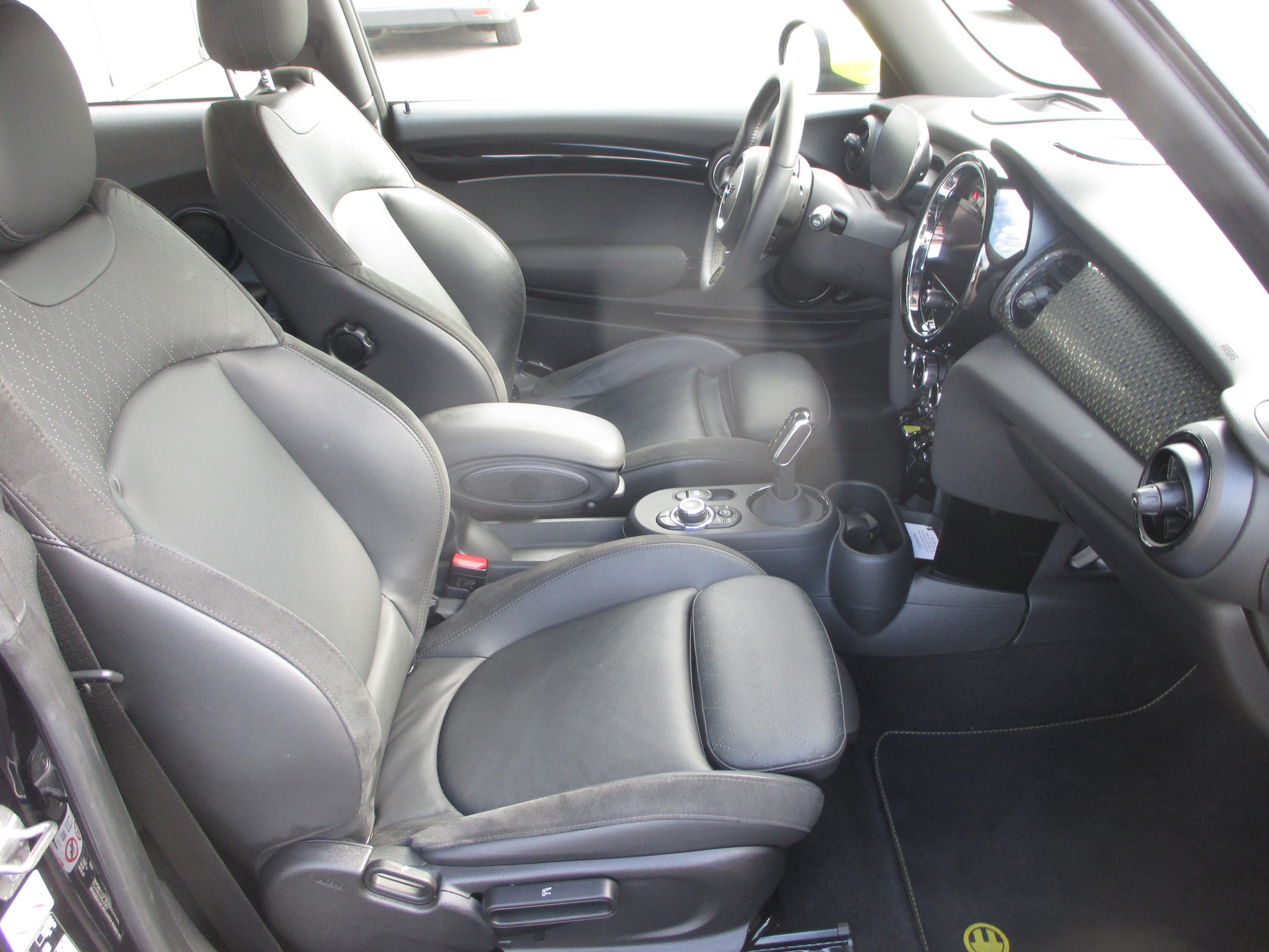 MINI Cooper SE-image-14
