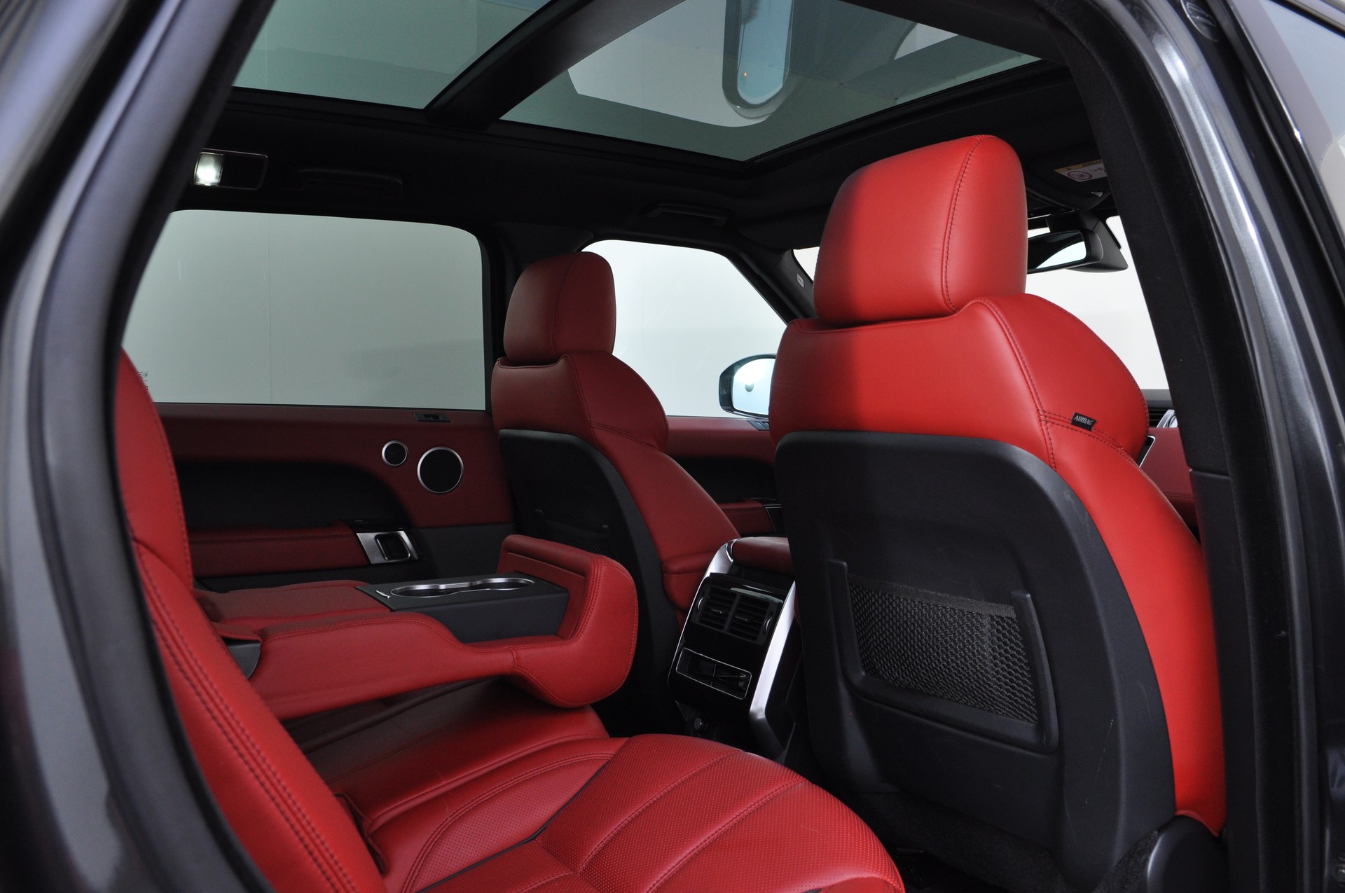 LAND ROVER Range Rover Sport 3.0 SDV6 HSE Dynamic Automatic-image-18