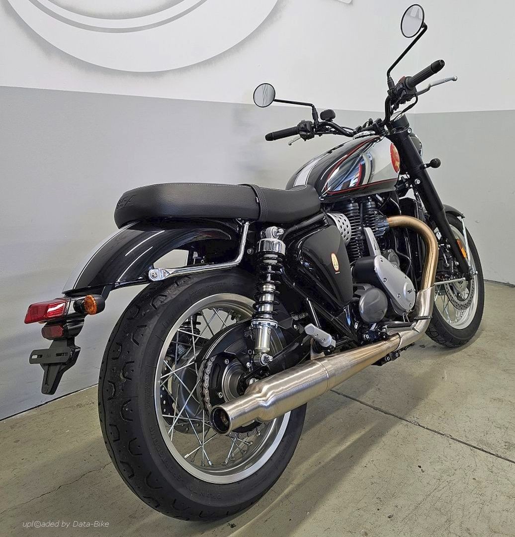 BSA 650 GOLD STAR INSIGNIA BLACK MIDNIGHT-image-1