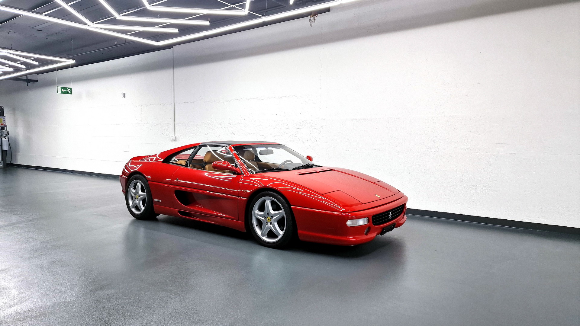 FERRARI F355 GTS-showroom-element-1