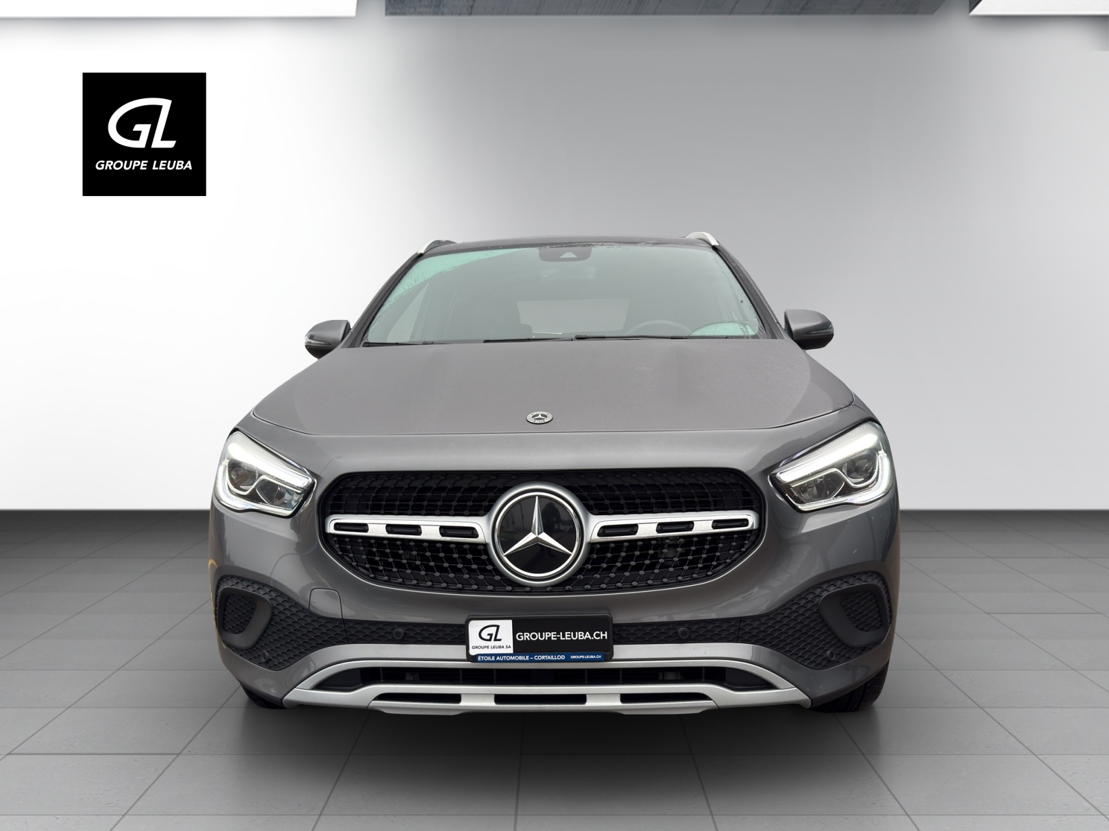MERCEDES-BENZ GLA 250 Progressive4Matic-showroom-element-2