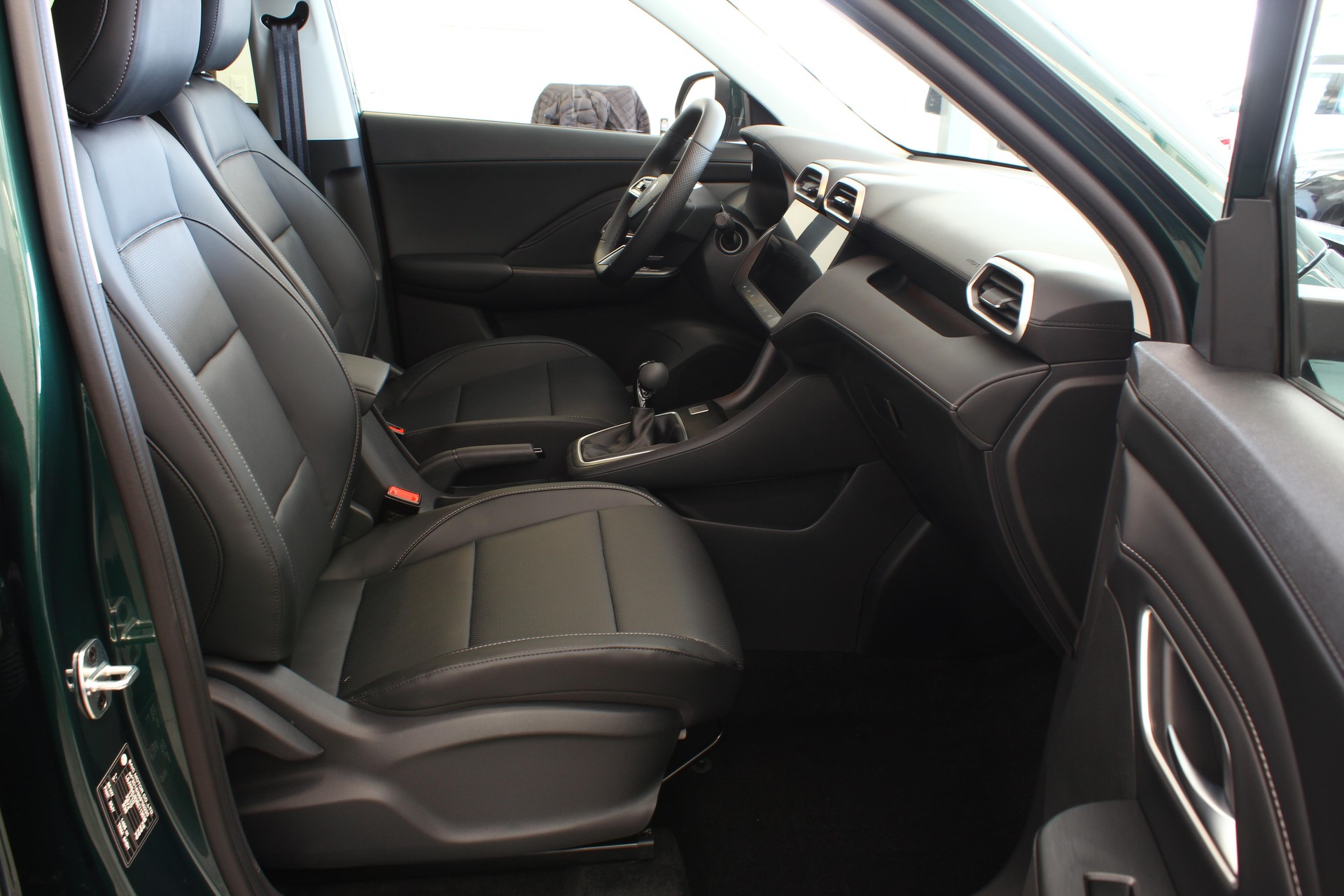 MG ZS 1.5 Hybrid+ Luxury-image-6