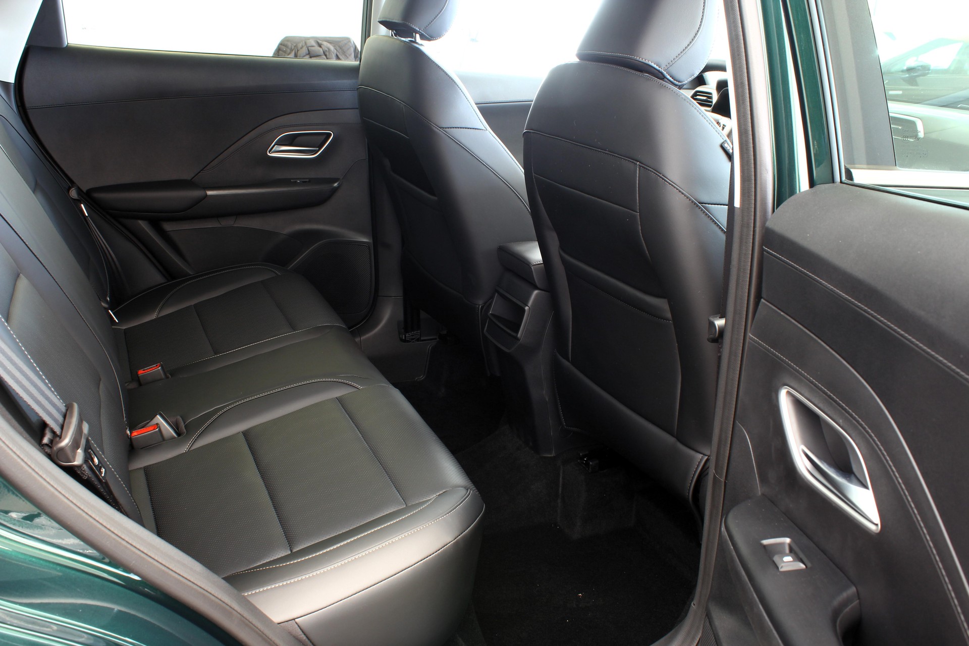 MG ZS 1.5 Hybrid+ Luxury-image-7
