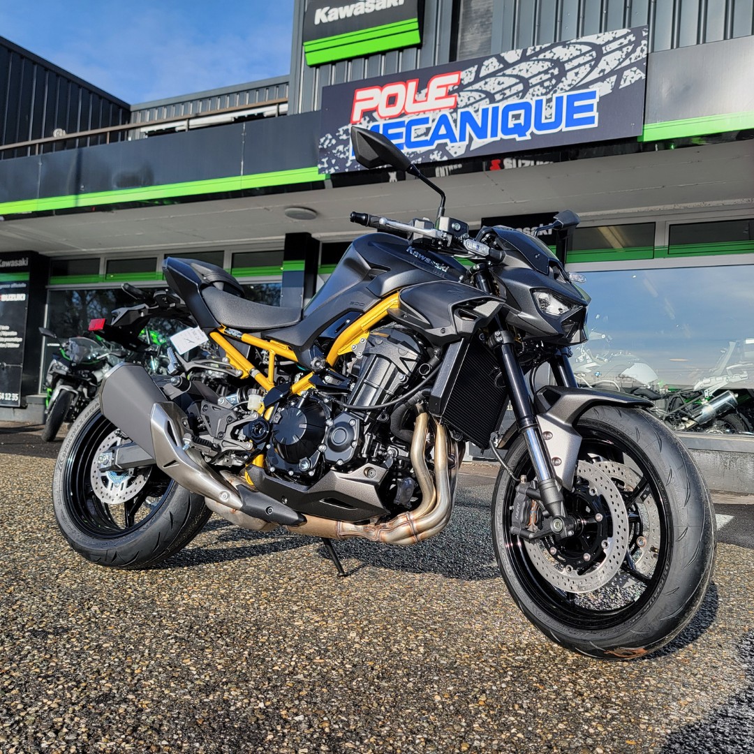 KAWASAKI Z 900-image-1