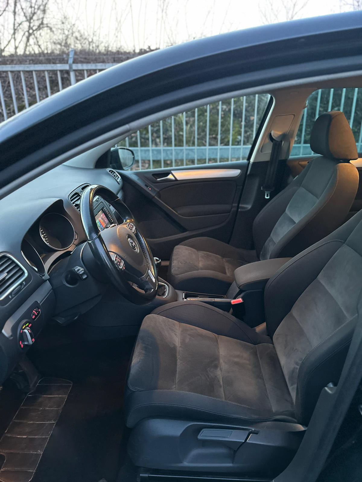 VW Golf 1.4 TSI Highline-image-9