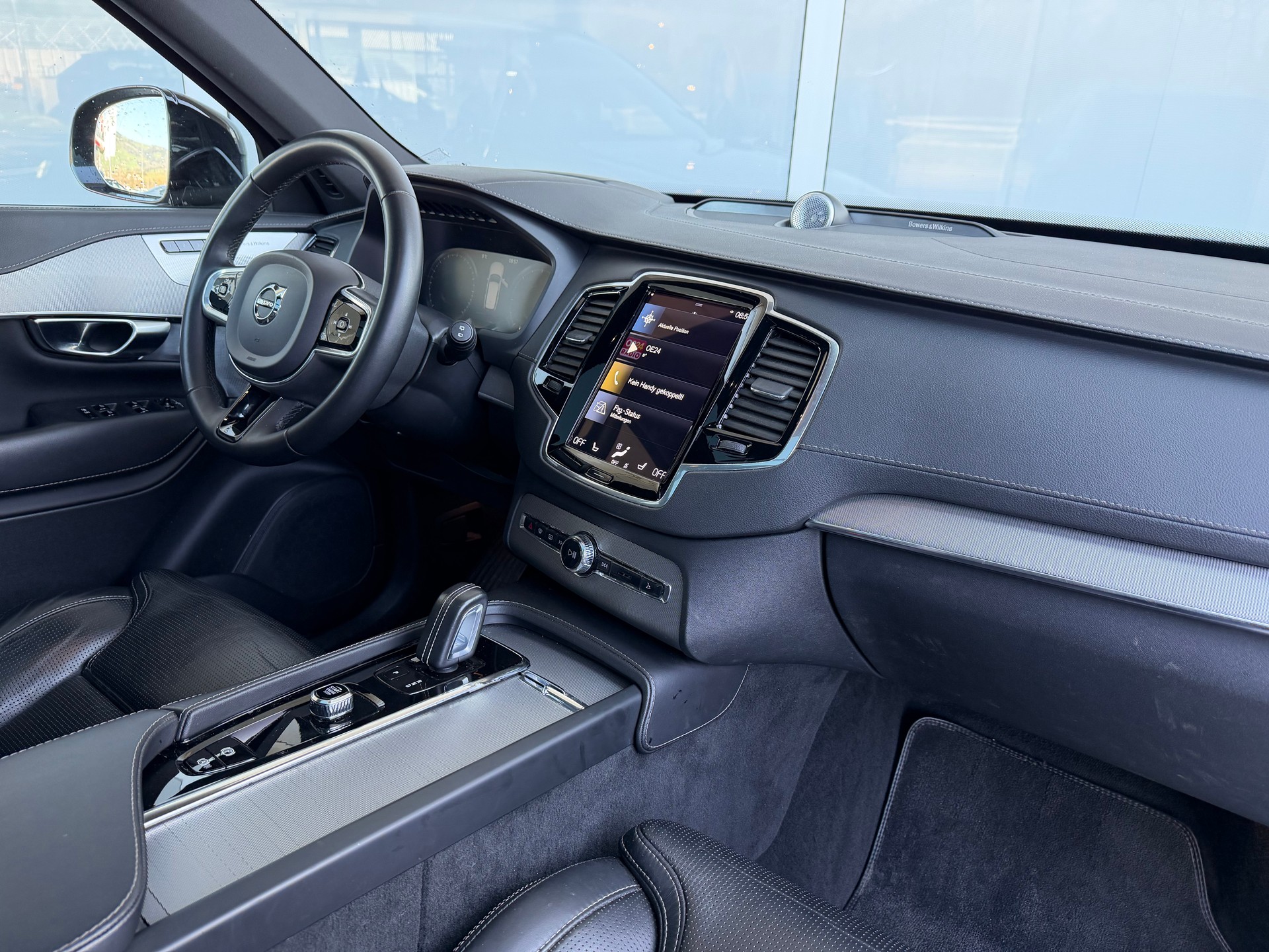 VOLVO XC90 B5 Diesel Mild Hybrid AWD R-Design Geartronic-showroom-element-2
