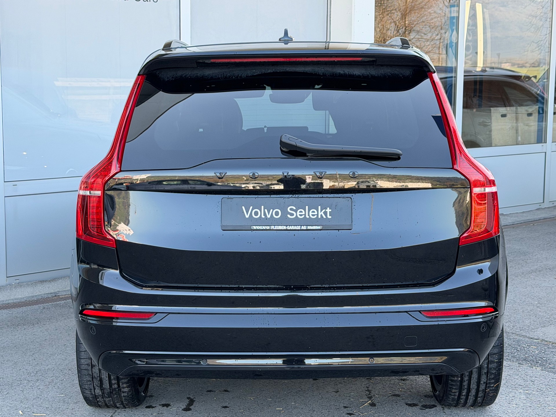 VOLVO XC90 B5 Diesel Mild Hybrid AWD R-Design Geartronic-image-27