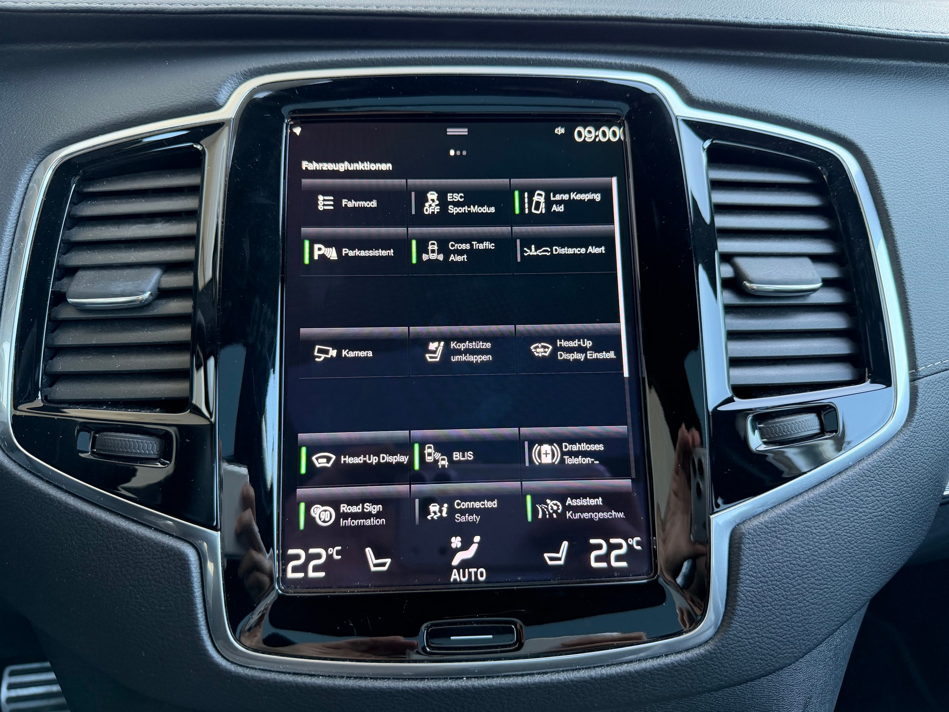VOLVO XC90 B5 Diesel Mild Hybrid AWD R-Design Geartronic-image-19