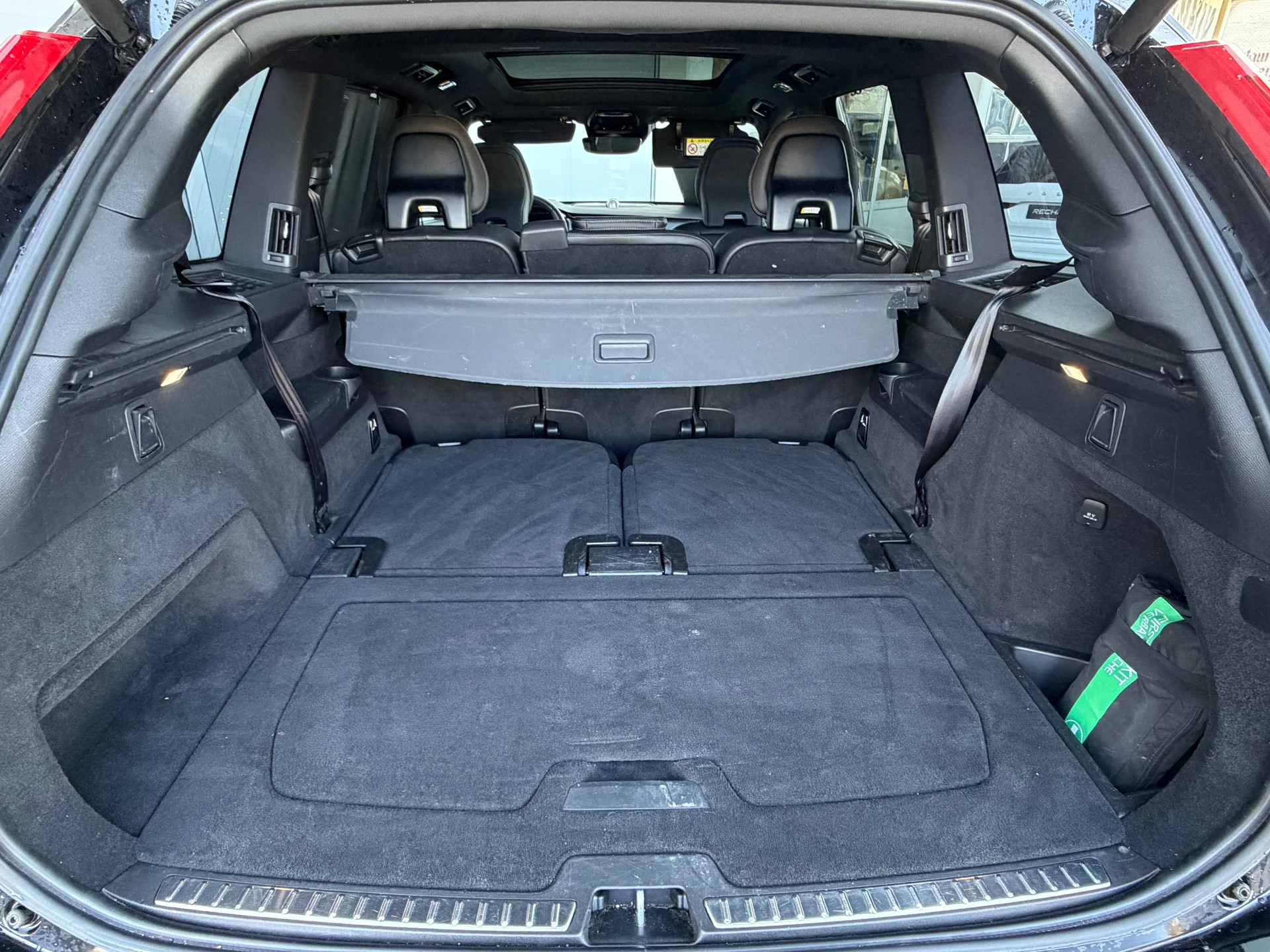 VOLVO XC90 B5 Diesel Mild Hybrid AWD R-Design Geartronic-image-23