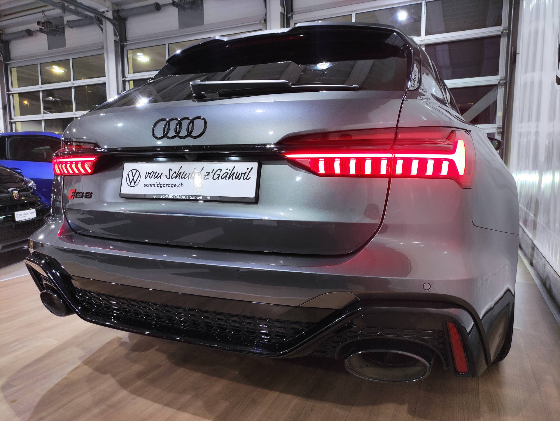 AUDI RS6 Avant 4.0 V8 TFSI quattro T-Tronic-image-14
