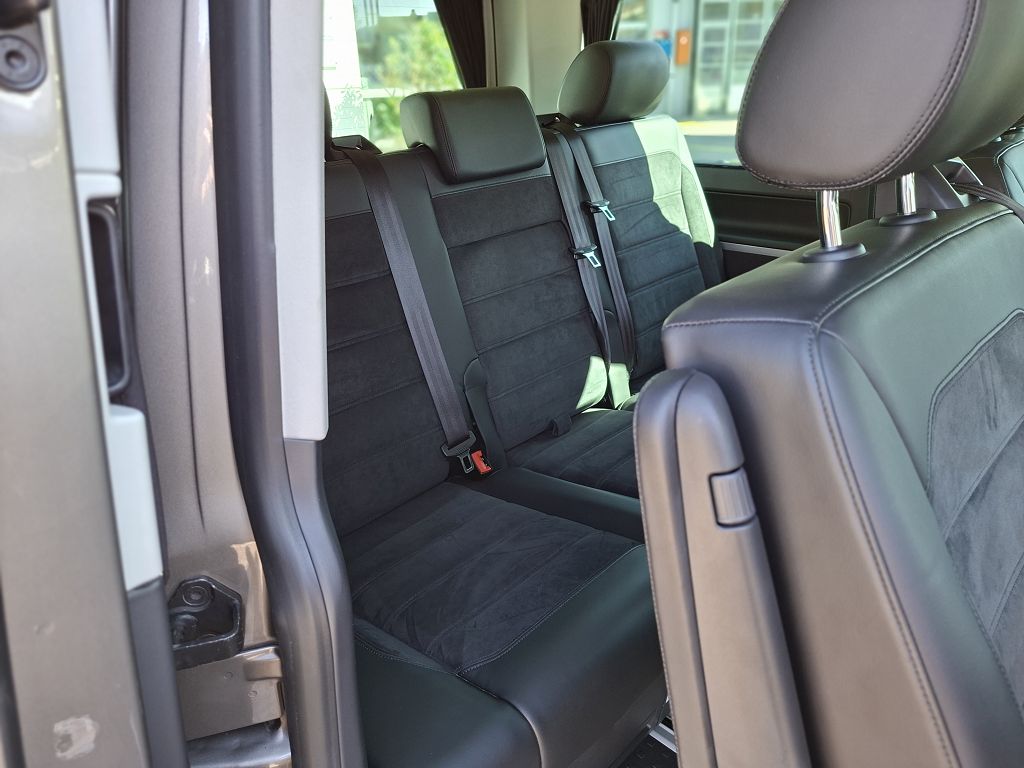 VW T6 Multivan 2.0 Bi-TDI Highline Liberty 4Motion-image-13