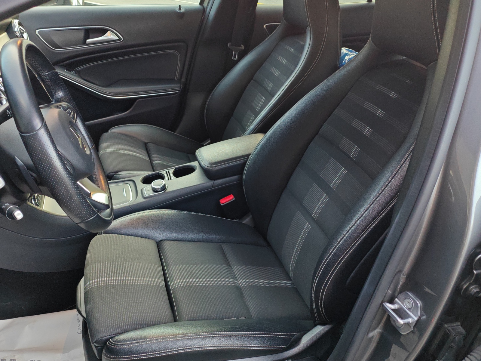 MERCEDES-BENZ GLA 250 Urban 4Matic 7G-DCT [Expertise du jour + Garantie 12 mois + Service & Immat. Offerts]-image-11