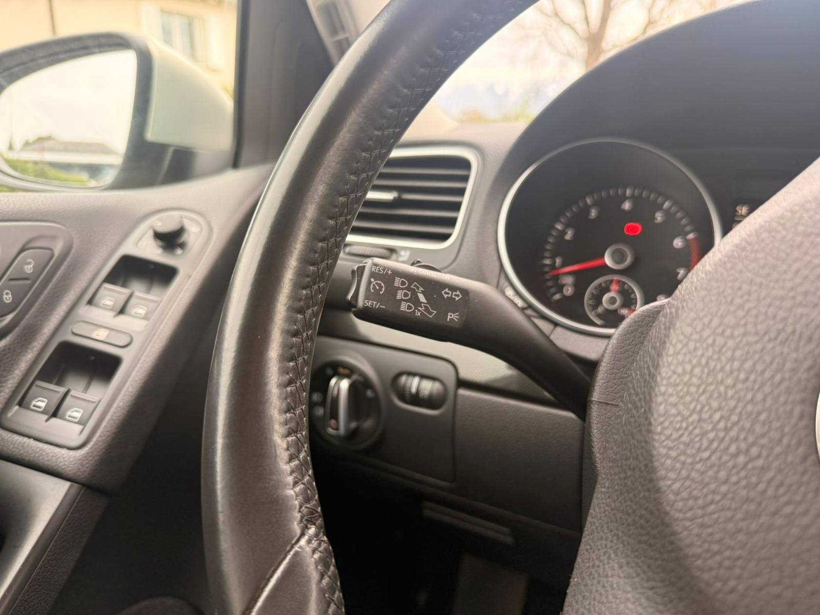 VW Golf 1.2 TSI Trendline DSG-image-15