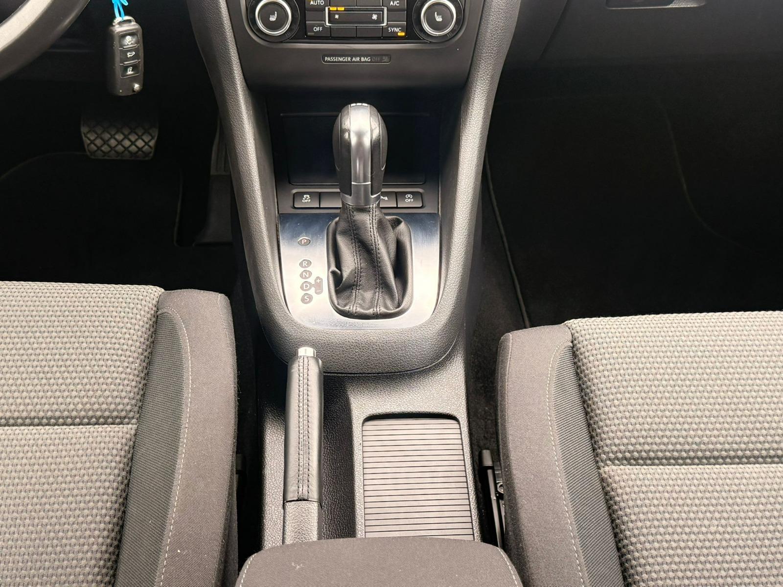 VW Golf 1.2 TSI Trendline DSG-image-25