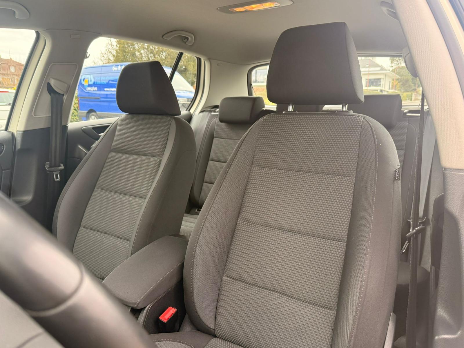 VW Golf 1.2 TSI Trendline DSG-image-17