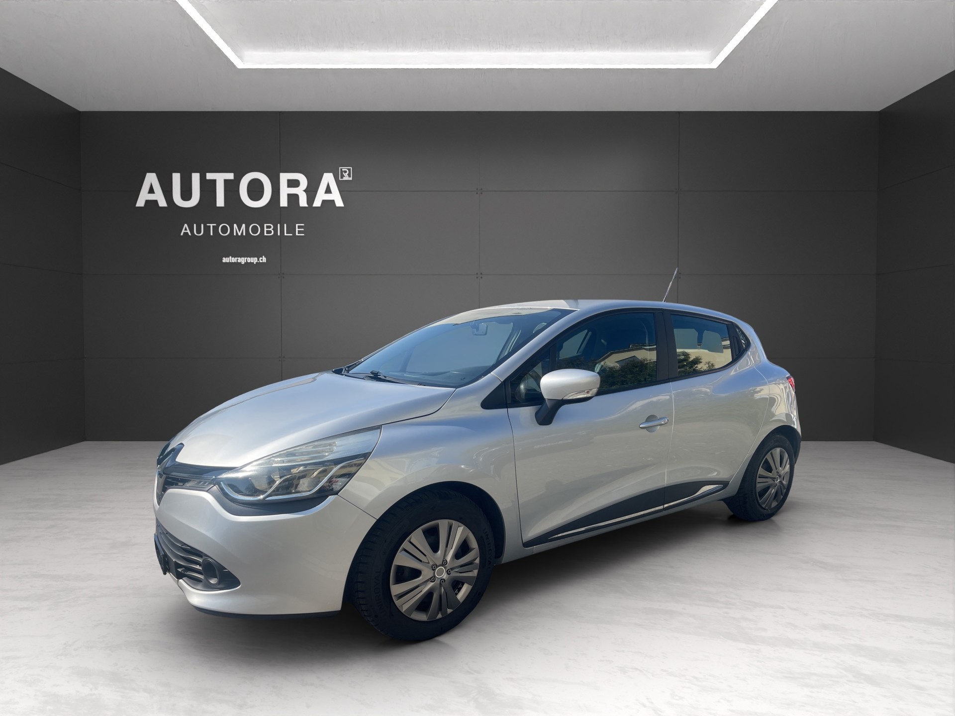 RENAULT Clio 1.2 16V Authentique-image-0