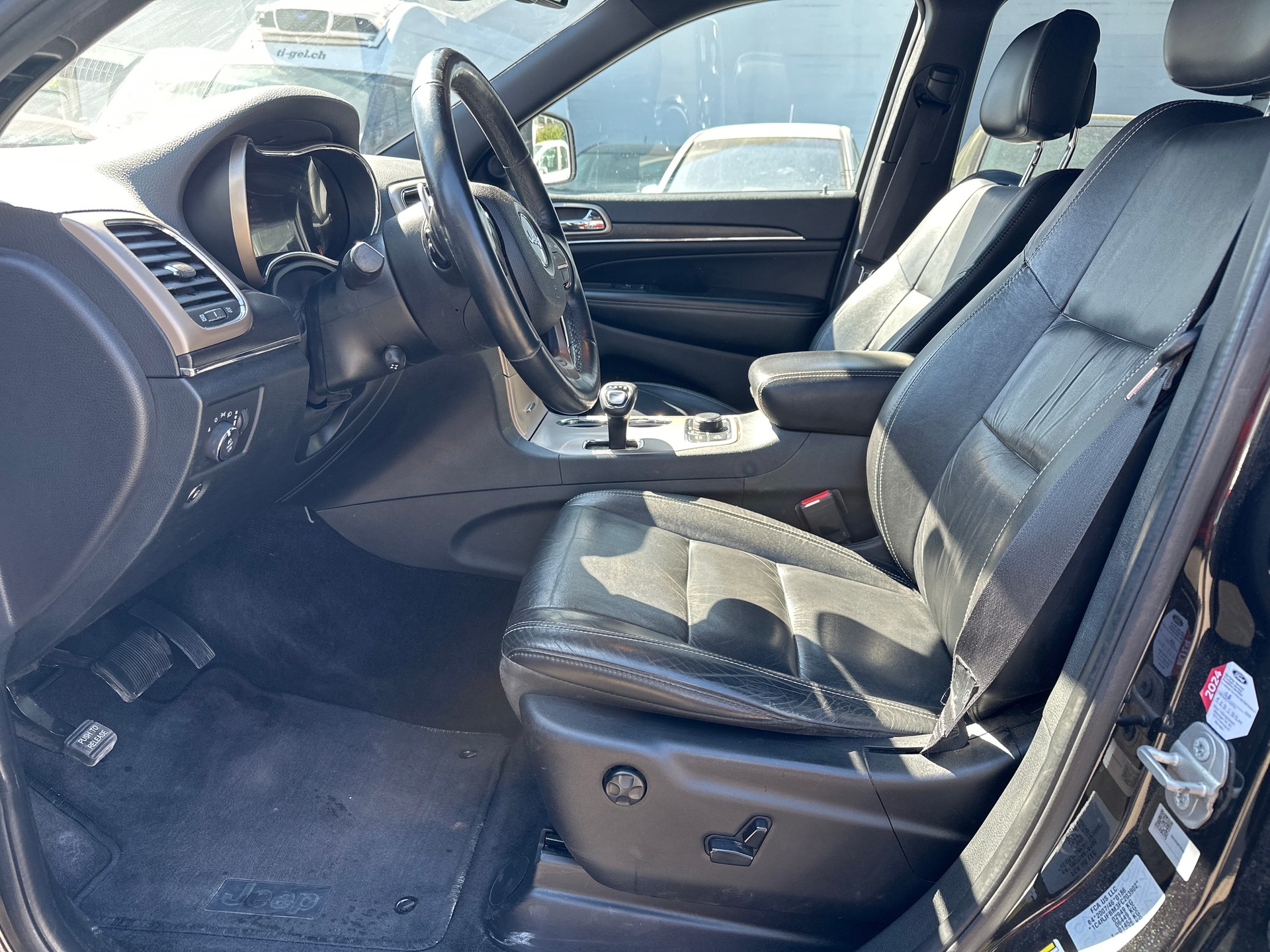 JEEP Grand Cherokee 3.0 CRD Limited Automatic-image-8